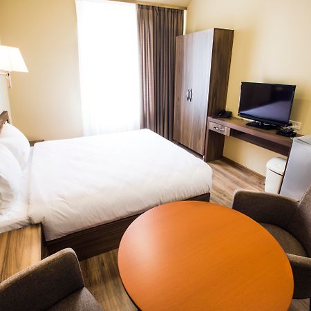 Yerevan Deluxe Hotel Exterior foto