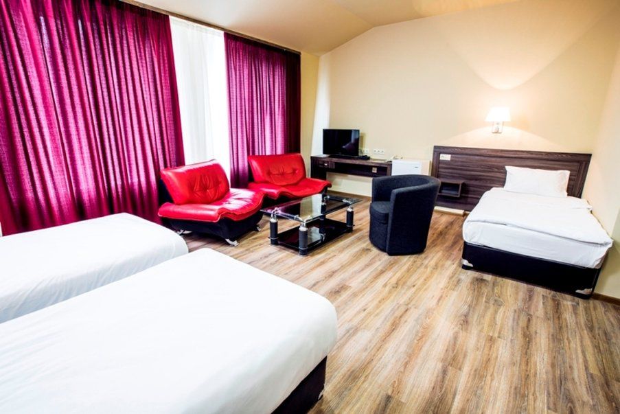 Yerevan Deluxe Hotel Exterior foto
