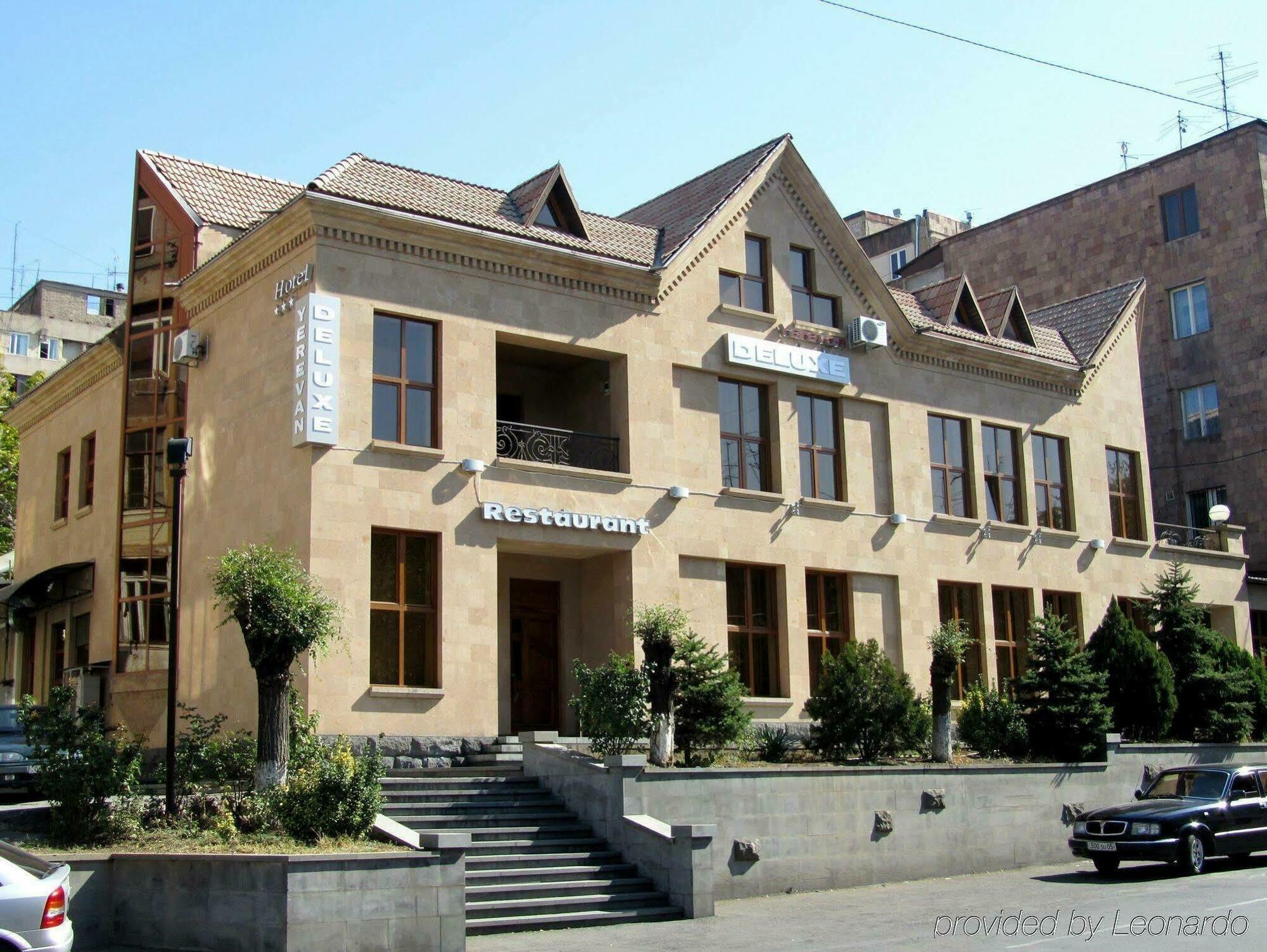 Yerevan Deluxe Hotel Exterior foto