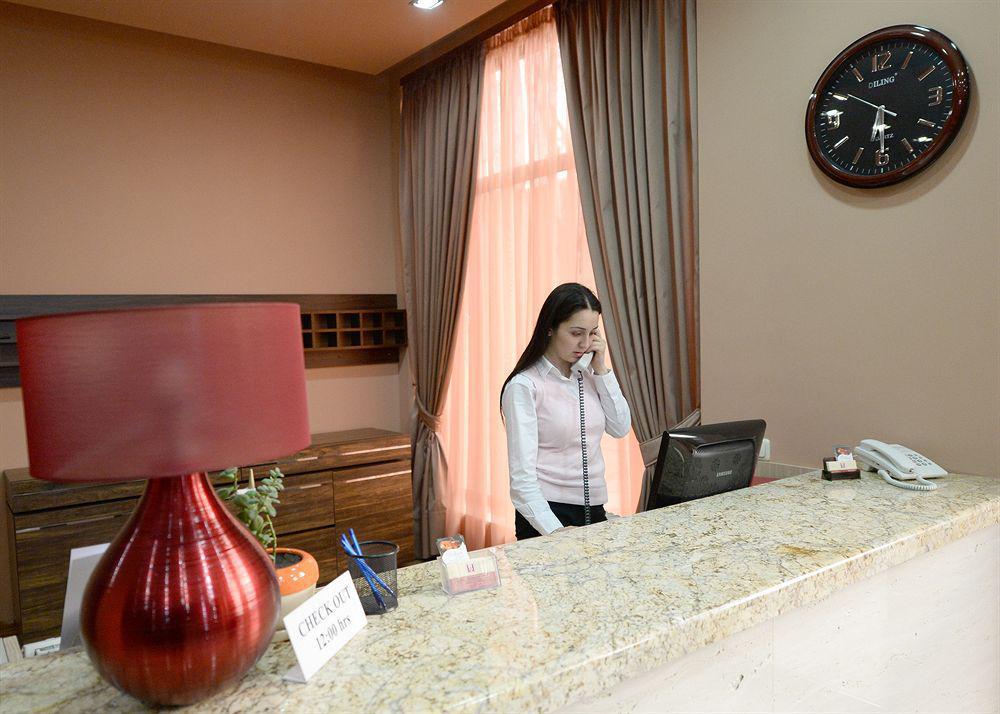 Yerevan Deluxe Hotel Exterior foto